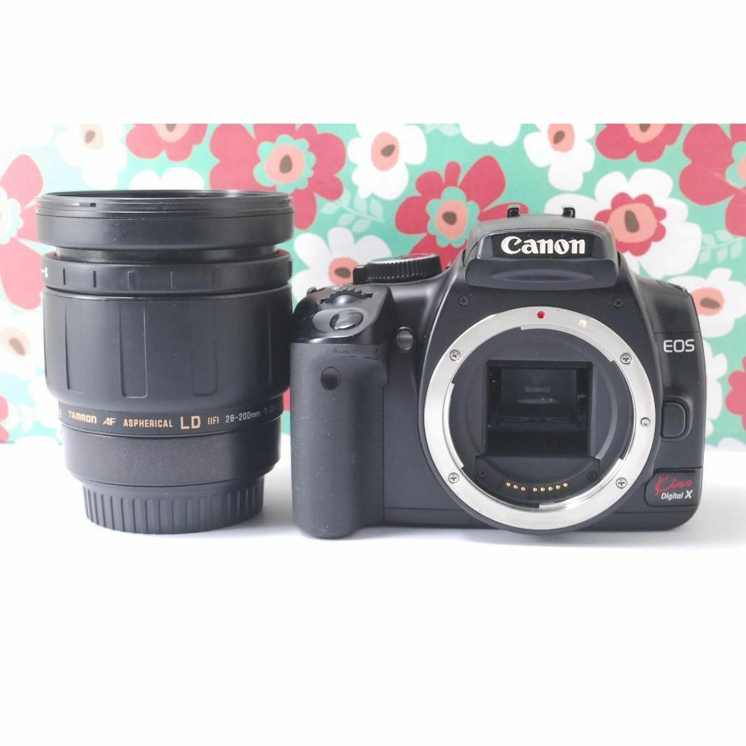 ❤️近くも遠くも撮れる☆Canon kissX☆スマホ転送OK&初心者向き ❤️近くも遠くも撮れる☆Canon kissX☆スマホ転送OK&初心者向き
