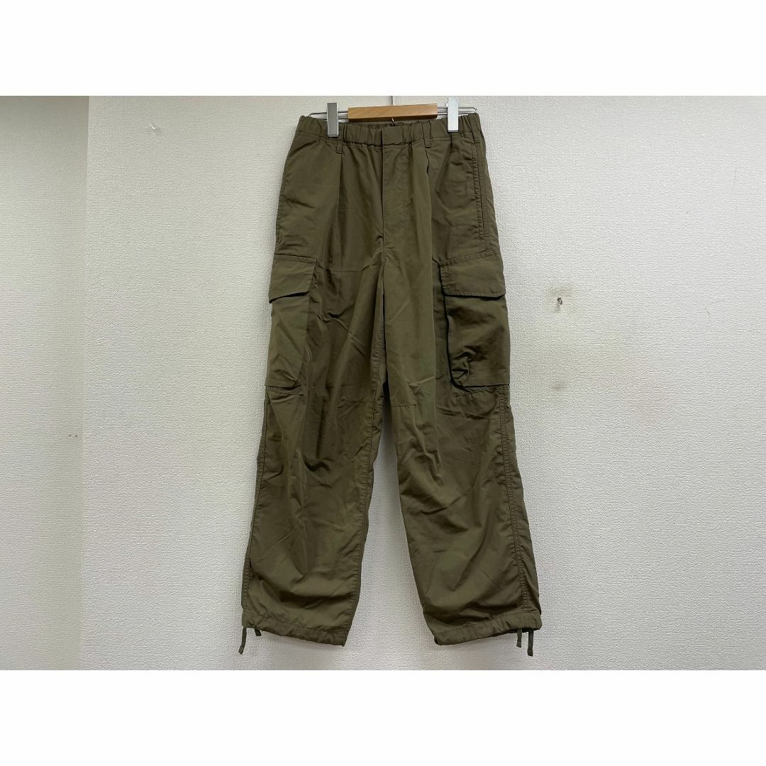 UNIQLO(ユニクロ)のユニクロUNIQLO UワイドフィットパラシュートカーゴパンツXS★X24159 レディースのパンツ(ワークパンツ/カーゴパンツ)の商品写真