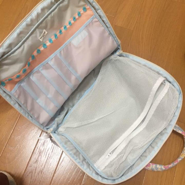 TSUMORI CHISATO(ツモリチサト)のツモリチサト トラベルbag  レディースのファッション小物(ポーチ)の商品写真