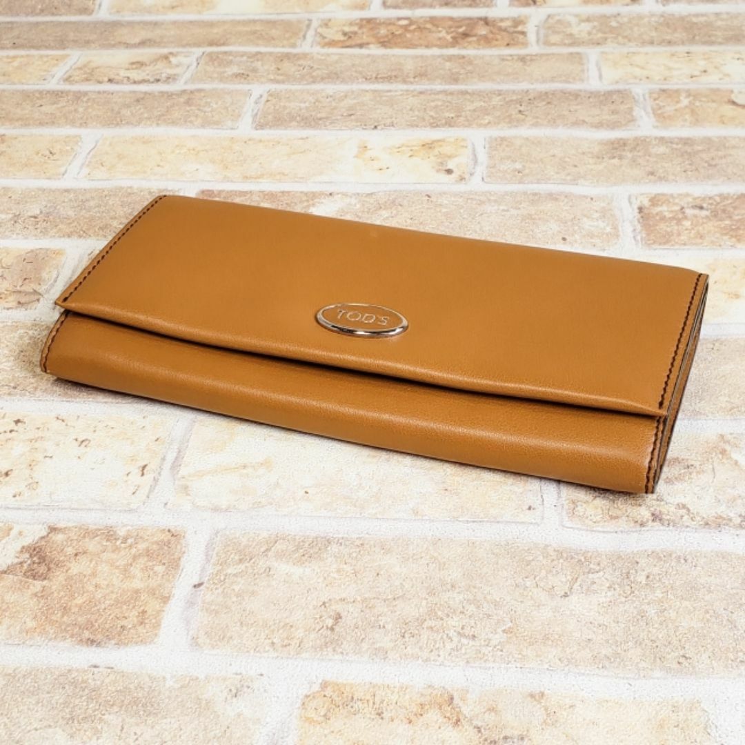 TOD'S - 未使用 トッズ TOD's ☆ レザー フラップ 長財布 TOD'S - 未使用 トッズ TOD's ☆ レザー フラップ 長財布