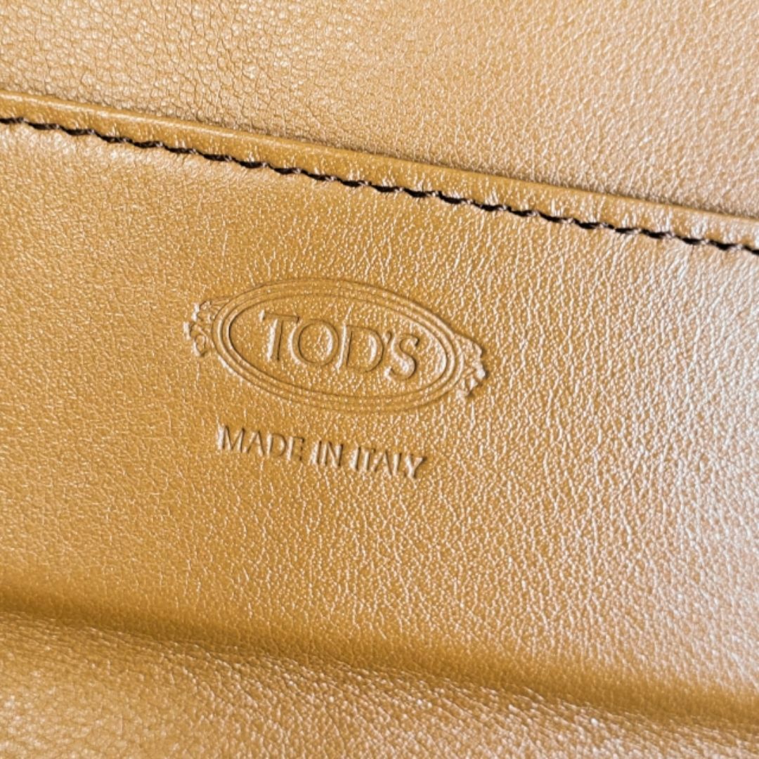 TOD'S - 未使用 トッズ TOD's ☆ レザー フラップ 長財布 TOD'S - 未使用 トッズ TOD's ☆ レザー フラップ 長財布