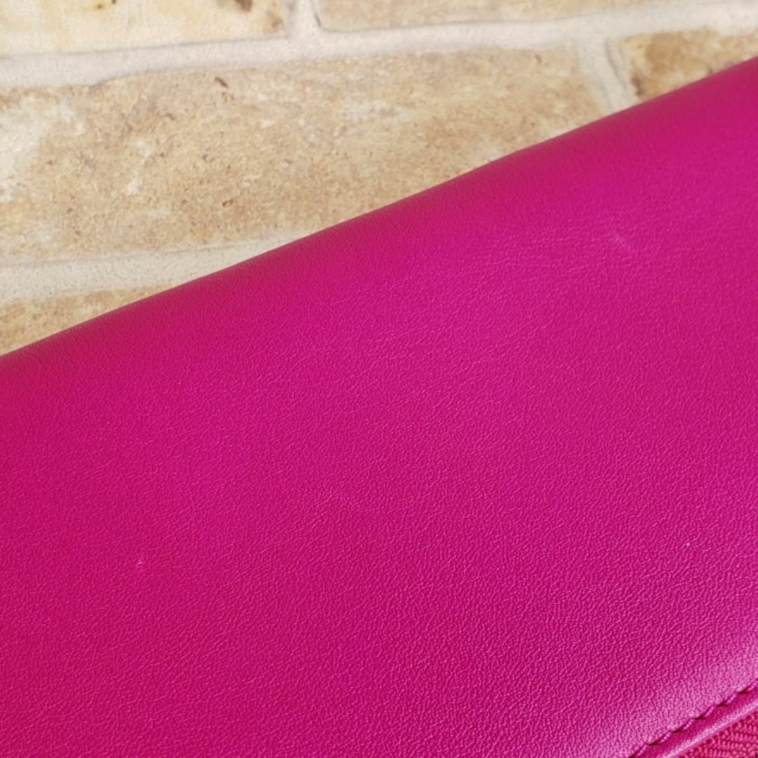 COACH - コーチ ☆ レザー ラウンドファスナー 長財布 ピンク COACH - コーチ ☆ レザー ラウンドファスナー 長財布 ピンク
