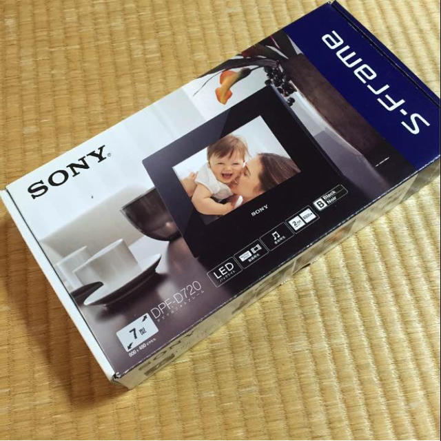 SONY(ソニー)の[美品未使用]SONY デジタルフォトフレーム 7型液晶 インテリア/住まい/日用品のインテリア小物(フォトフレーム)の商品写真