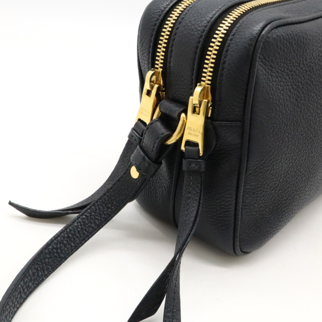 PRADA - PRADA プラダ ショルダーバッグ ポシェット 斜め掛け PRADA - PRADA プラダ ショルダーバッグ ポシェット 斜め掛け