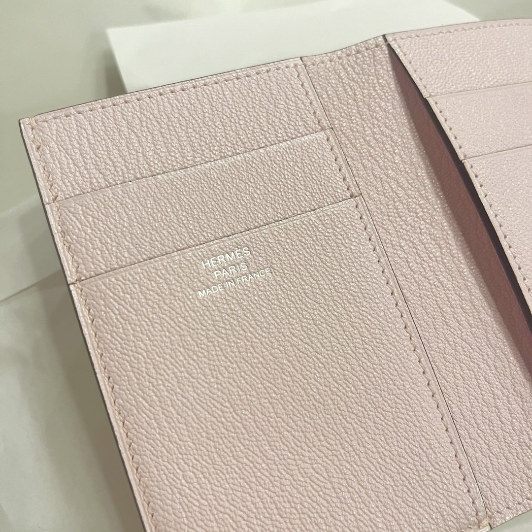 HERMES - 新品・W刻印 エルメス べアンコンビネ ローズダーリン HERMES - 新品・W刻印 エルメス べアンコンビネ ローズダーリン