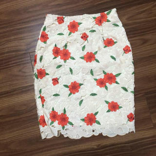 リリーブラウン(Lily Brown)のリリーブラウン 刺繍スカート(ミニスカート)