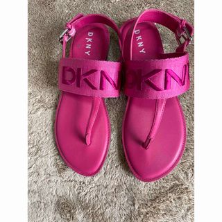 DKNY(サンダル)のフリマアイテム一覧 DKNY(サンダル)のフリマアイテム一覧