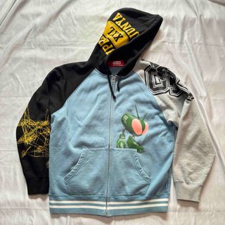 Supreme(パーカー ・ ブルー・ネイビー/青色系)のフリマ Supreme(パーカー ・ ブルー・ネイビー/青色系)のフリマ