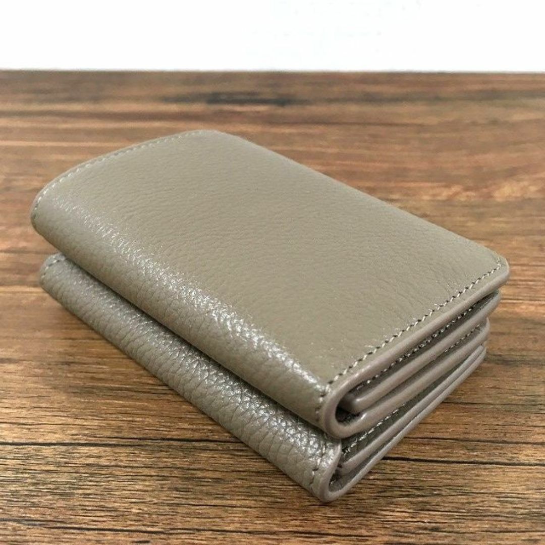 BALENCIAGA - 送料込み! 未使用品 BALENCIAGA コンパクト BALENCIAGA - 送料込み! 未使用品 BALENCIAGA コンパクト