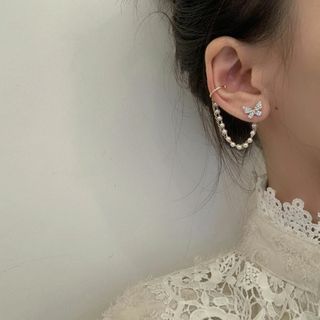 蝶 バタフライ ジオメトリ  パール ゴールドチェーン ピアス #C145-2(ピアス)