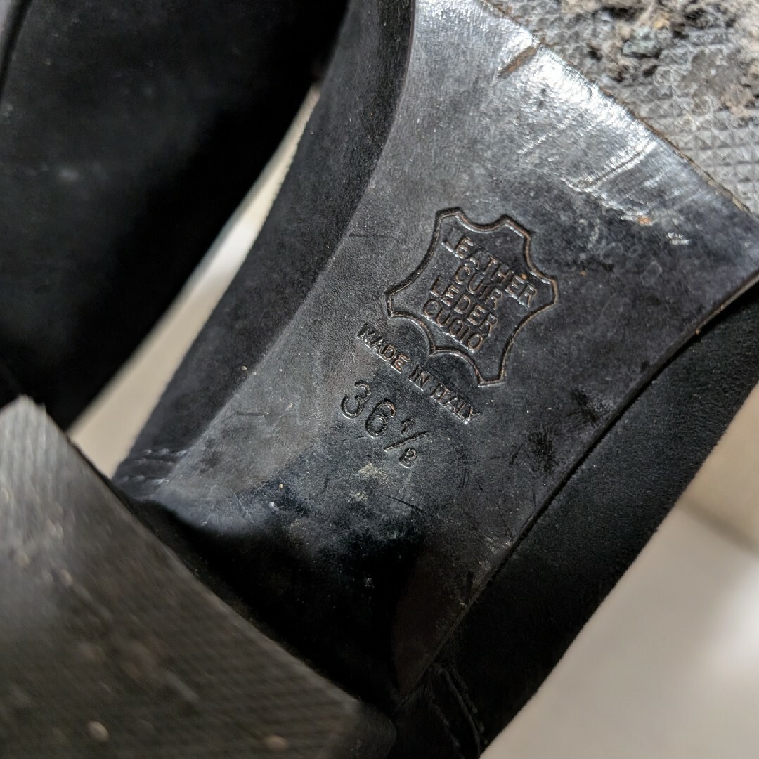 FENDI フェンディ 黒 スエード 36ハーフ パンプス ハイヒール FENDI フェンディ 黒 スエード 36ハーフ パンプス ハイヒール