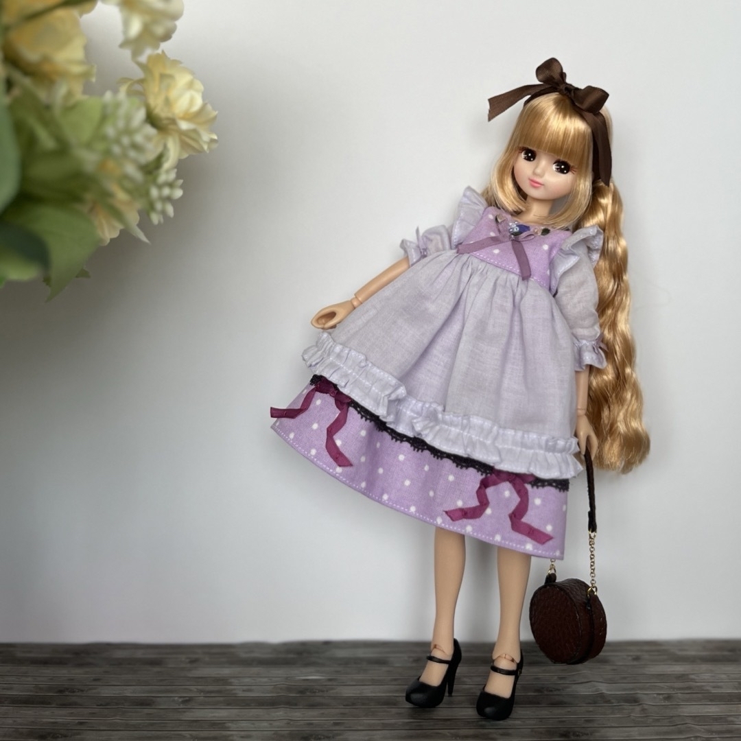 リカちゃん - 🪻カントリーガールエプロン風ワンピース(🍇リボン リカちゃん - 🪻カントリーガールエプロン風ワンピース(🍇リボン