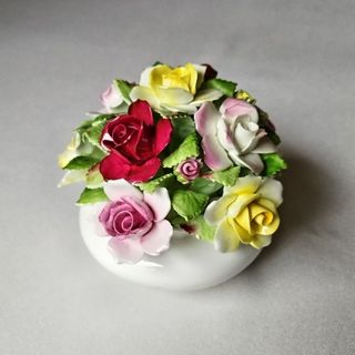 Royal Doulton(置物)のフリマアイテム一覧 Royal Doulton(置物)のフリマアイテム一覧