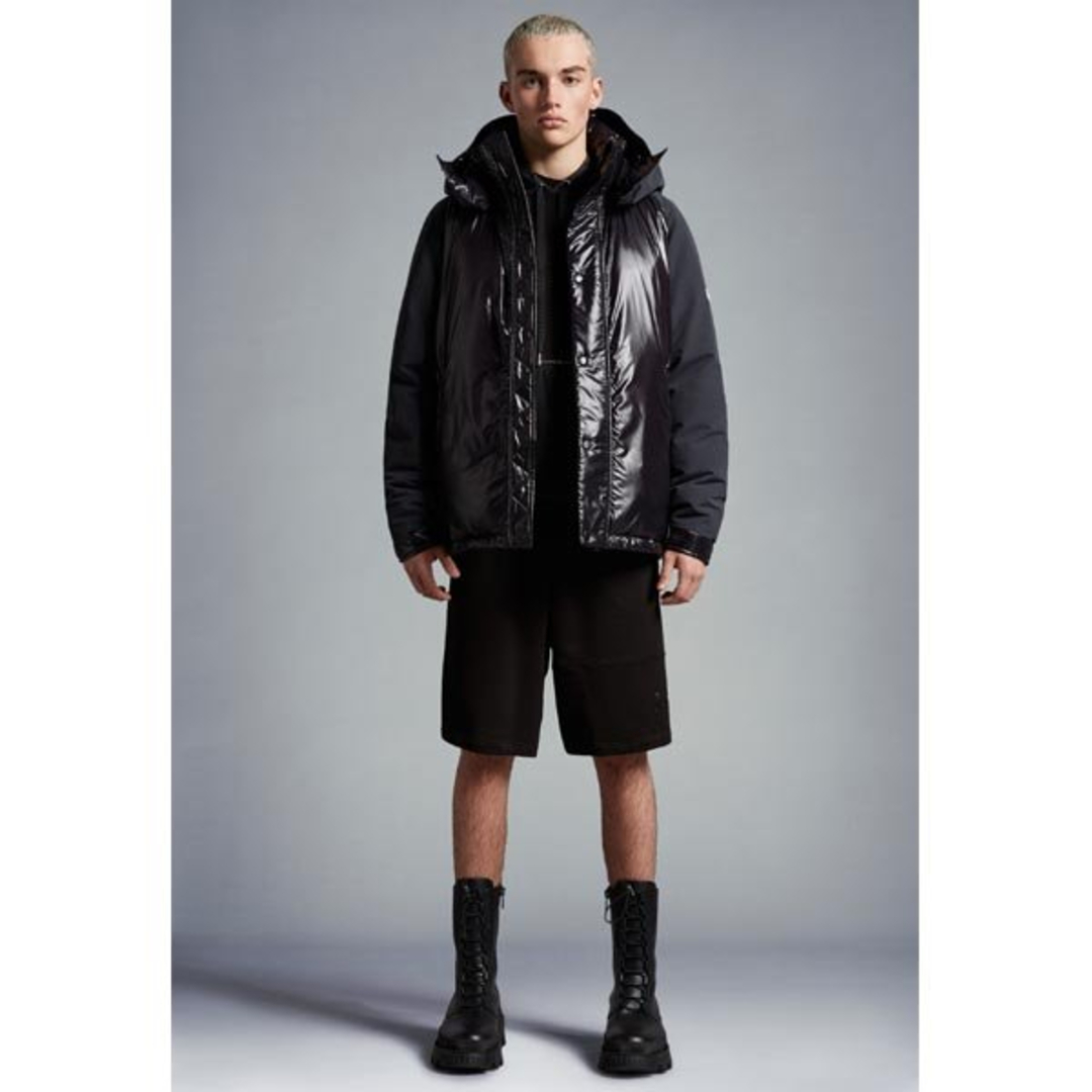 MONCLER - 本物 新品同 モンクレール×フラグメント 70周年記念 MONCLER - 本物 新品同 モンクレール×フラグメント 70周年記念