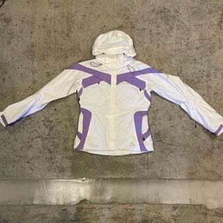 NIKE(マウンテンパーカー ・ パープル/紫色系)のフリマ NIKE(マウンテンパーカー ・ パープル/紫色系)のフリマ