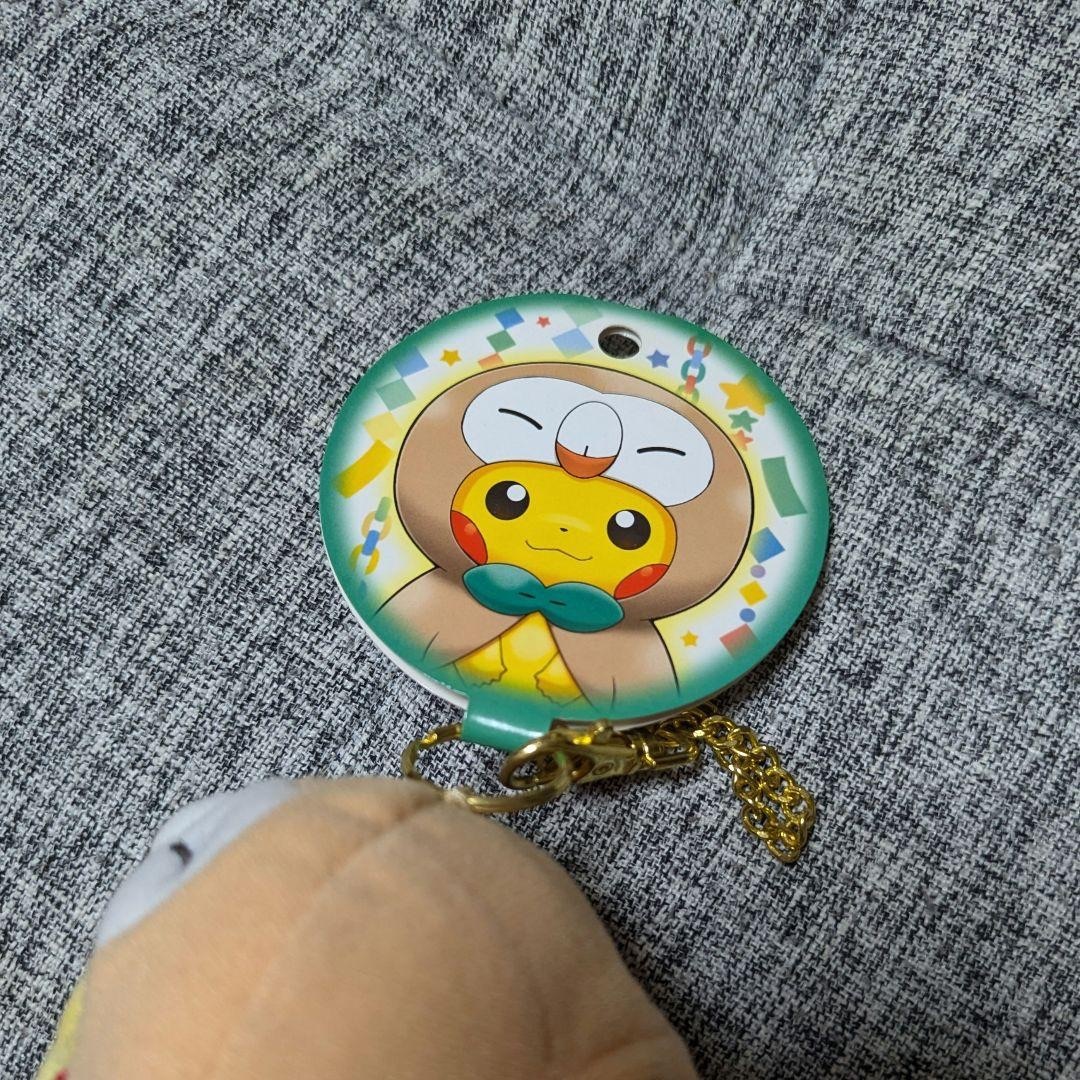ポケモンセンター モクローのポンチョを着たピカチュウ