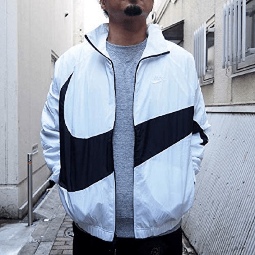 NIKE - 2XL 新品 ナイキ ナイロンジャケット スウッシュウーブン NIKE - 2XL 新品 ナイキ ナイロンジャケット スウッシュウーブン
