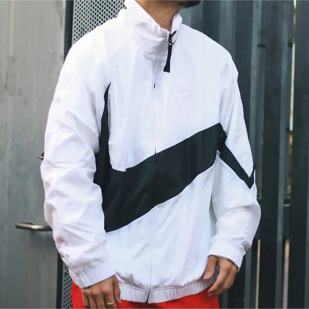 NIKE - 2XL 新品 ナイキ ナイロンジャケット スウッシュウーブン NIKE - 2XL 新品 ナイキ ナイロンジャケット スウッシュウーブン
