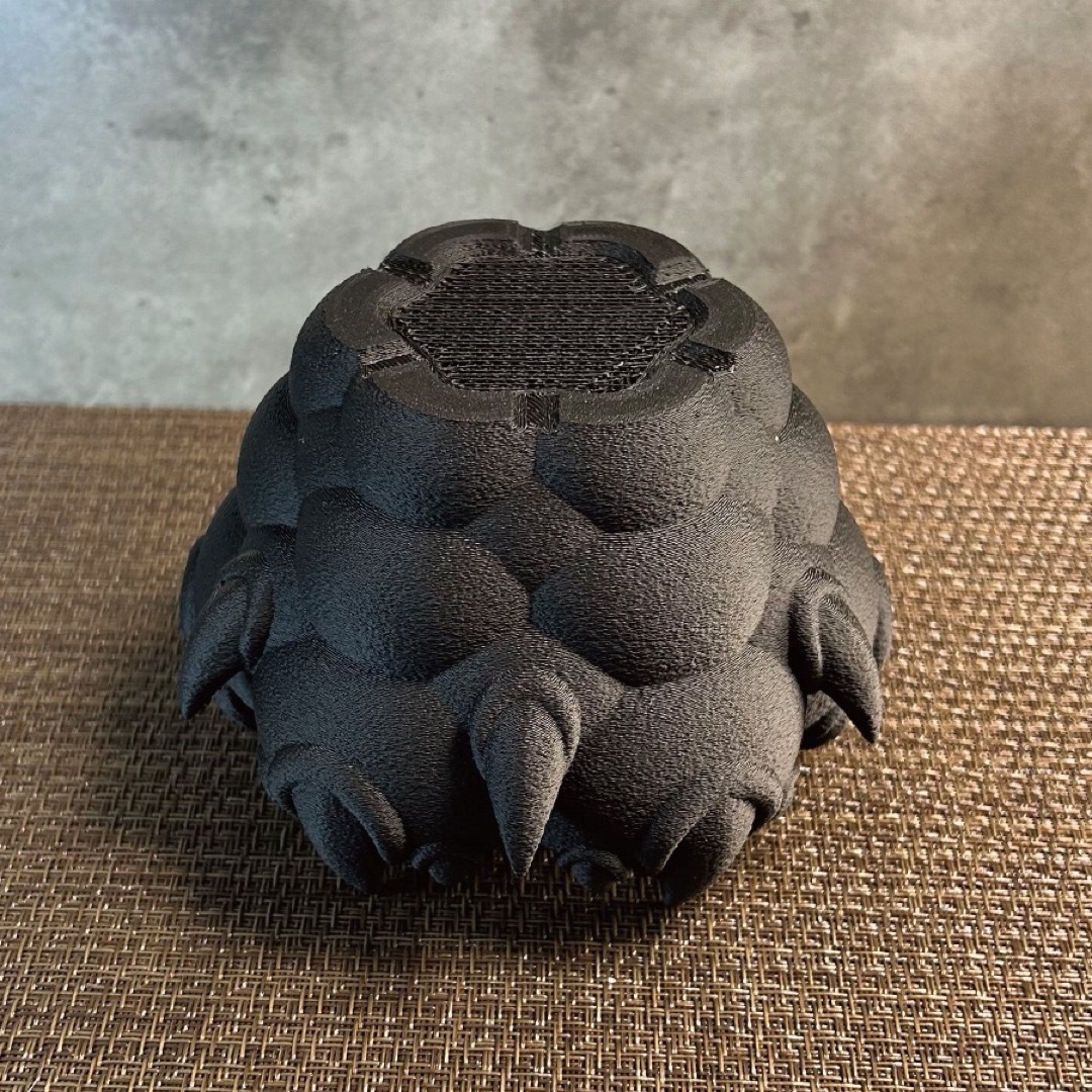 3Dプリンター鉢_渇爪 作家鉢 植木鉢の通販 by トライストラクト 3Dプリンター鉢_渇爪 作家鉢 植木鉢の通販 by トライストラクト