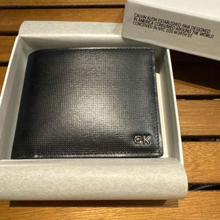 ck Calvin Klein(折り財布)のフリマアイテム一覧 ck Calvin Klein(折り財布)のフリマアイテム一覧