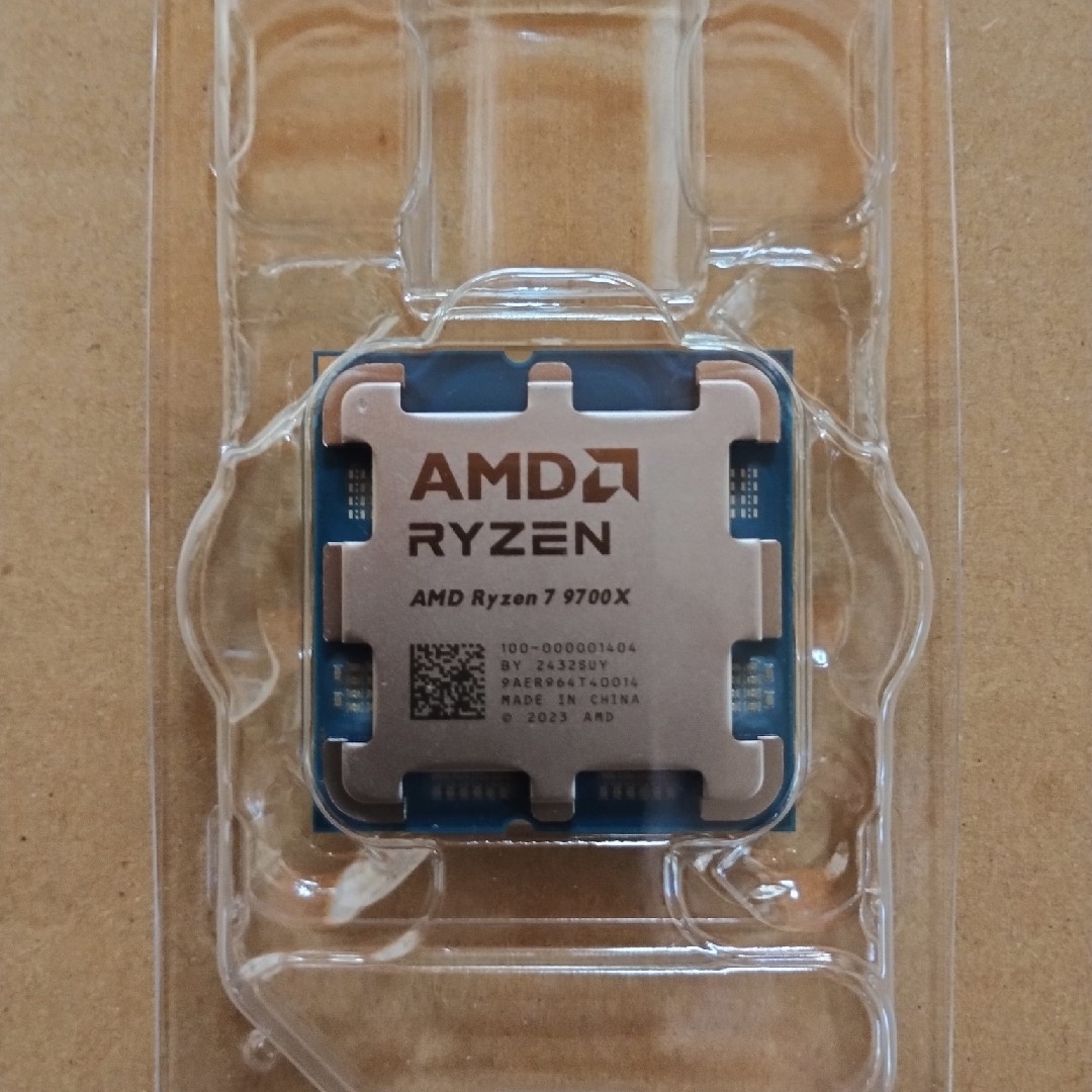 AMD - AMD Ryzen 7 9700X バルク品 新品未使用の通販 by かずま AMD - AMD Ryzen 7 9700X バルク品 新品未使用の通販 by かずま