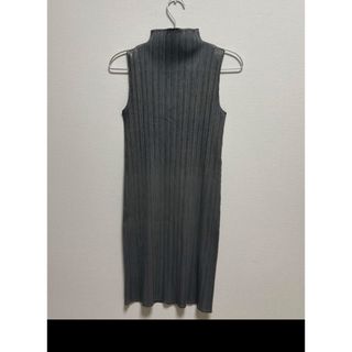 PLEATS PLEASE ISSEY MIYAKE(ミニワンピース)のフリマアイテム一覧 PLEATS PLEASE ISSEY MIYAKE(ミニワンピース)のフリマアイテム一覧