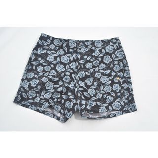 セントアンドリュース(St.Andrews)のcoco 中古 セントアンドリュース StANDREWS レディース ハーフパンツ M 黒 青系 バラ柄/花柄(ウエア)