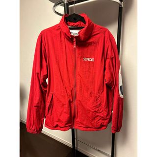 Supreme(ナイロンジャケット ・ レッド/赤色系)のフリマ Supreme(ナイロンジャケット ・ レッド/赤色系)のフリマ