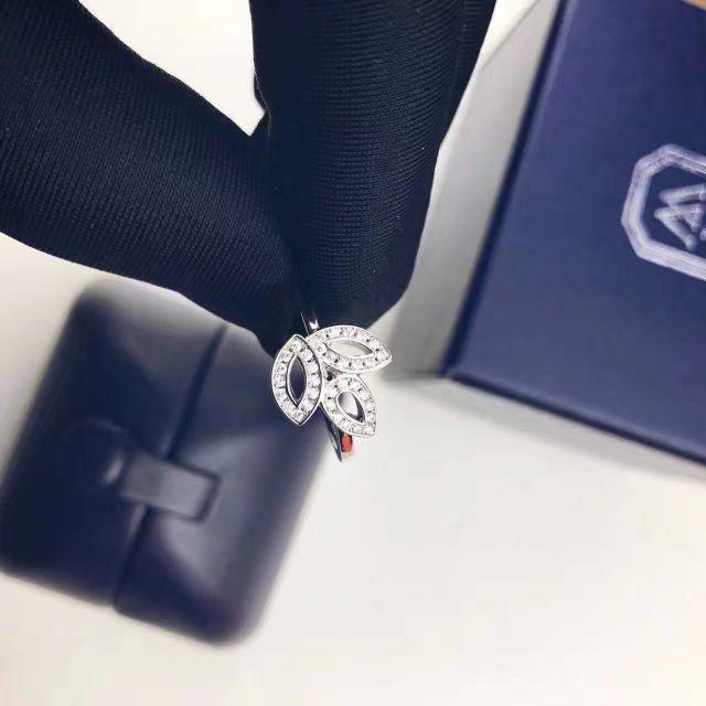 HARRY WINSTON(ハリーウィンストン)のハリー・ウィンストン　レディース　指輪  レディースのアクセサリー(リング(指輪))の商品写真