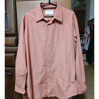 UNITED TOKYOのシャツです