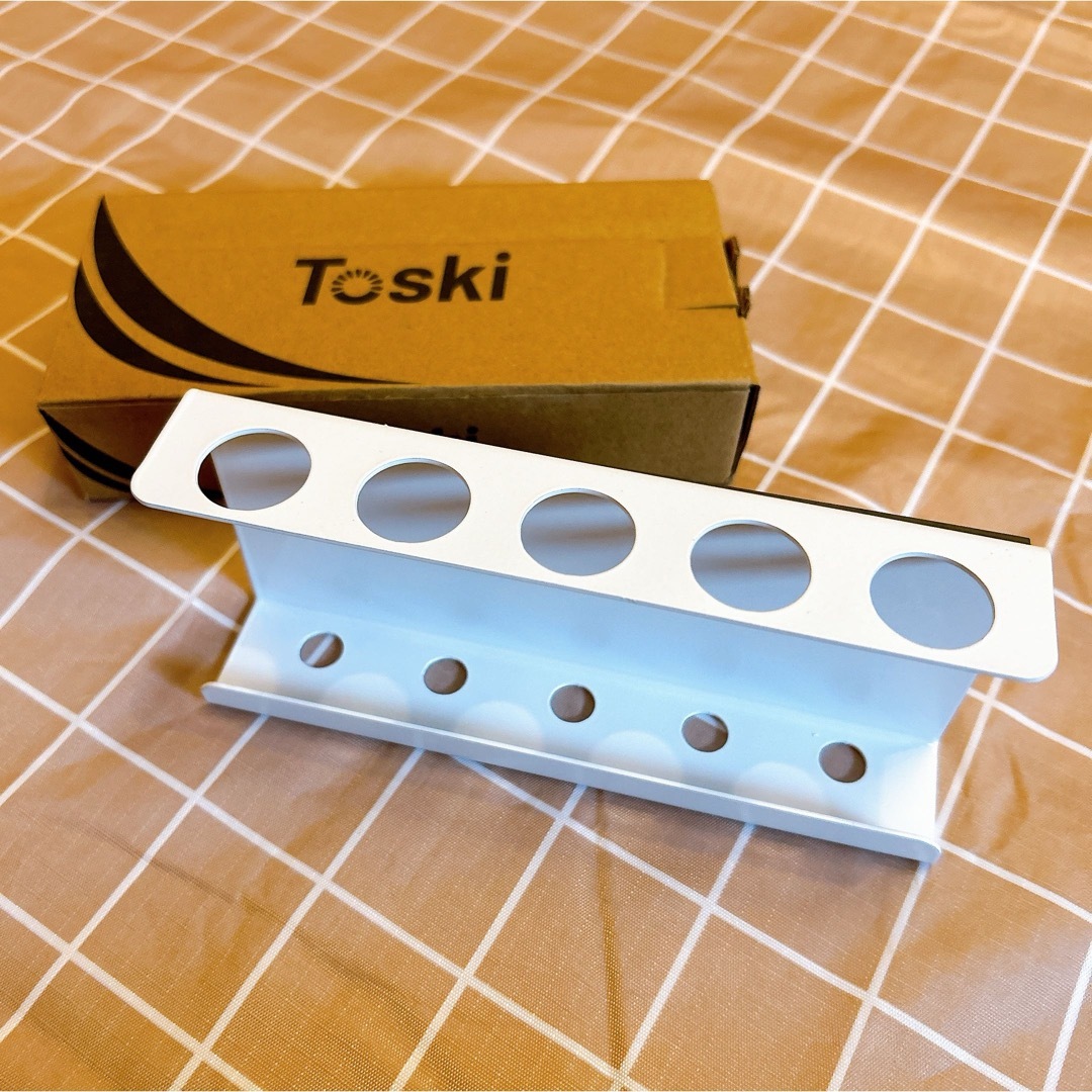 Toski 歯ブラシスタンド マグネット ステンレス製 歯ブラシホルダー キッズ/ベビー/マタニティの洗浄/衛生用品(歯ブラシ/歯みがき用品)の商品写真