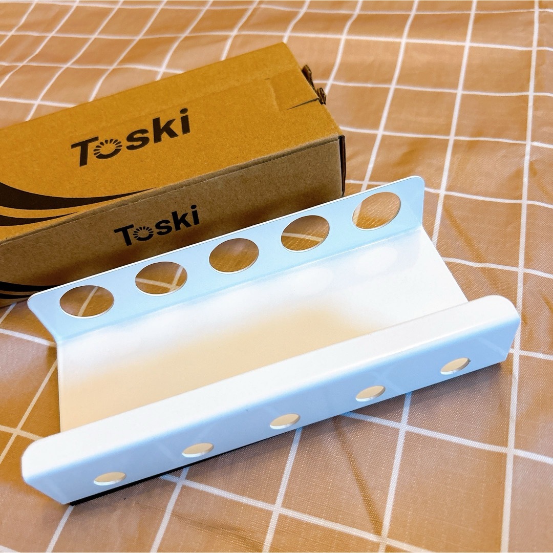 Toski 歯ブラシスタンド マグネット ステンレス製 歯ブラシホルダー キッズ/ベビー/マタニティの洗浄/衛生用品(歯ブラシ/歯みがき用品)の商品写真