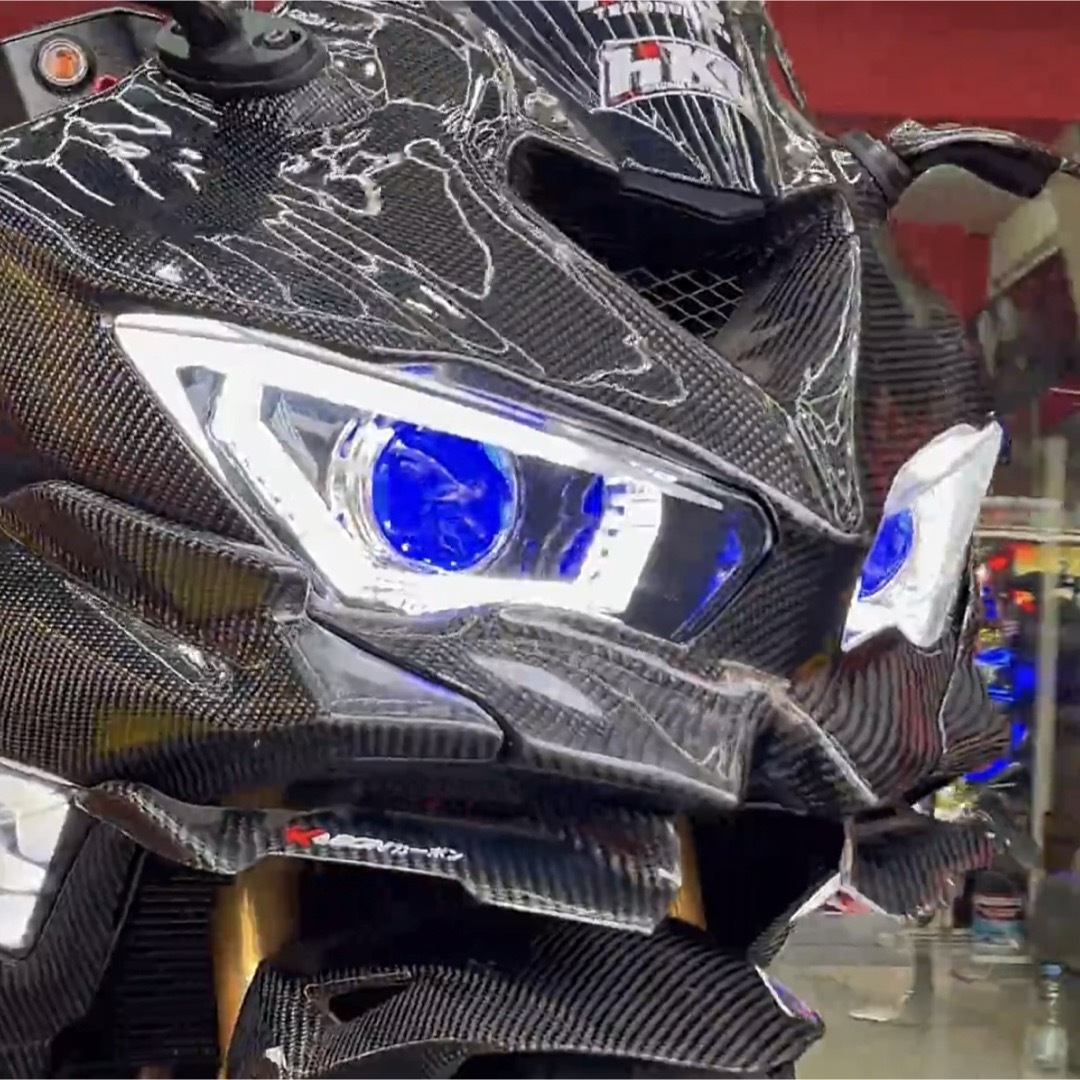 新品】ZX6R ZX4R ZX25R JPAヘッドライト グリーンの通販 by 新品】ZX6R ZX4R ZX25R JPAヘッドライト グリーンの通販 by