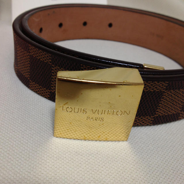 LOUIS VUITTON(ルイヴィトン)のLOUIS VUITTONダミエのベルト レディースのファッション小物(ベルト)の商品写真