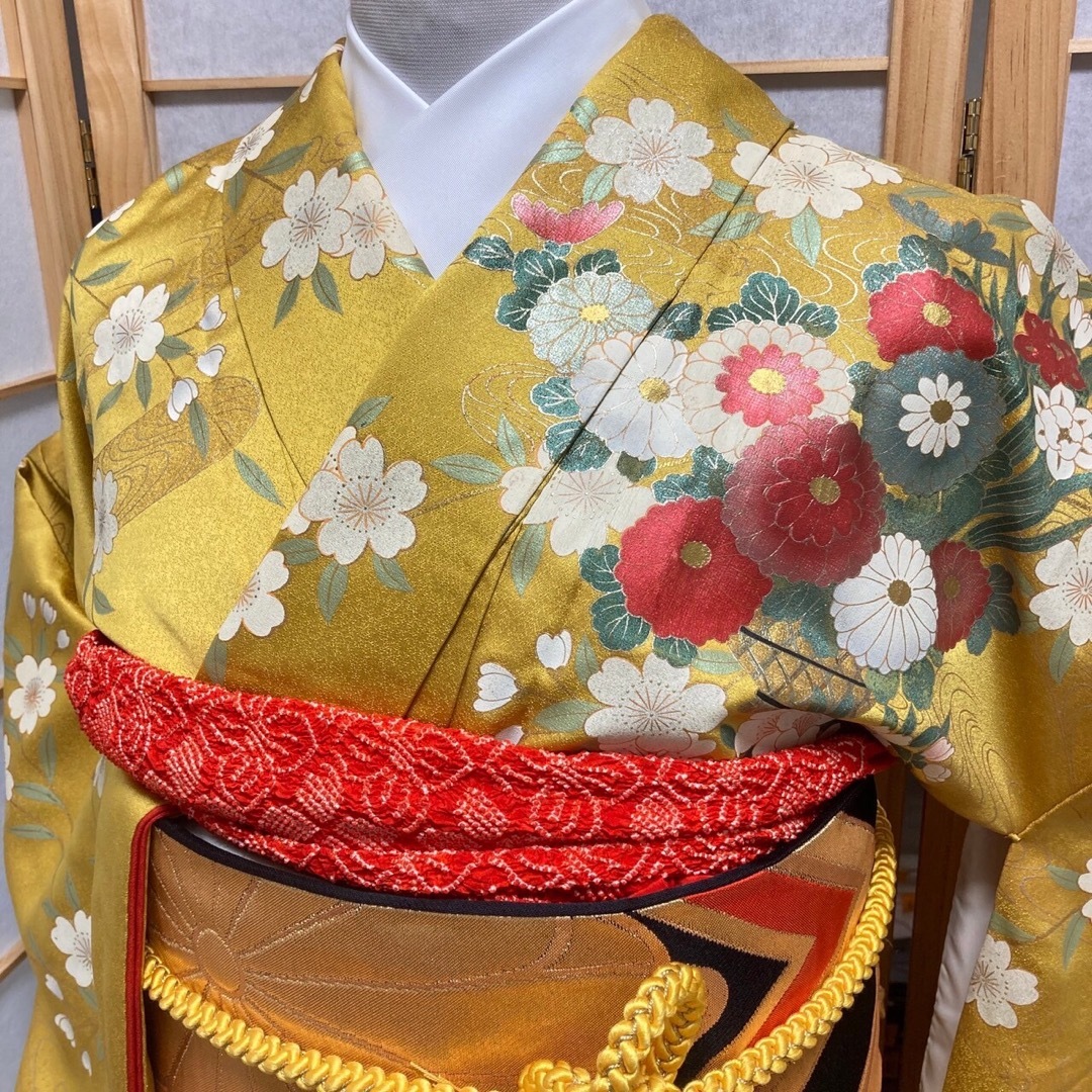 振袖フルセット 黒 金彩銀彩 駒刺繍 (最高級古典柄振袖 関芳/最 振袖フルセット 黒 金彩銀彩 駒刺繍 (最高級古典柄振袖 関芳/最
