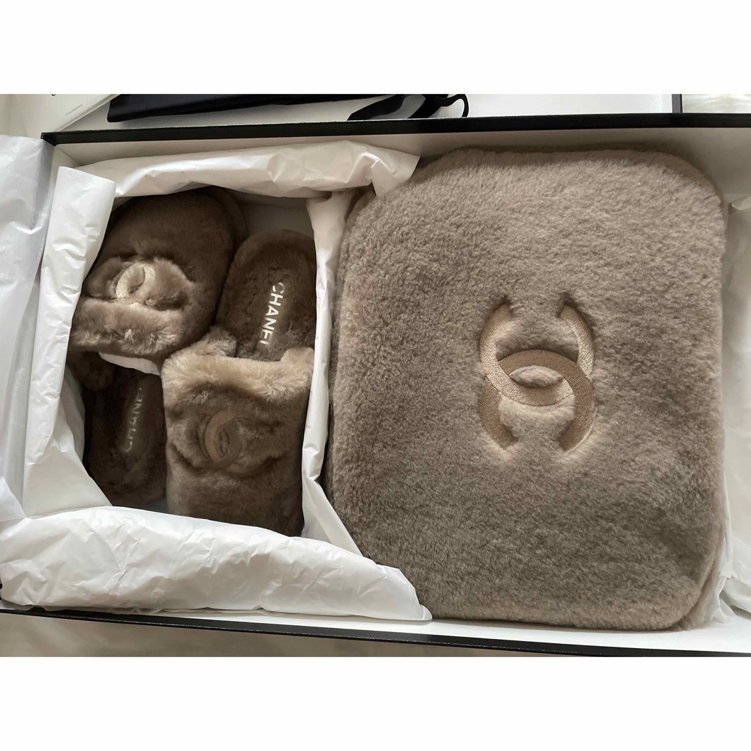CHANEL - 正規　新品　未使用　シャネル　ファーサンダル　ファーバッグ　37