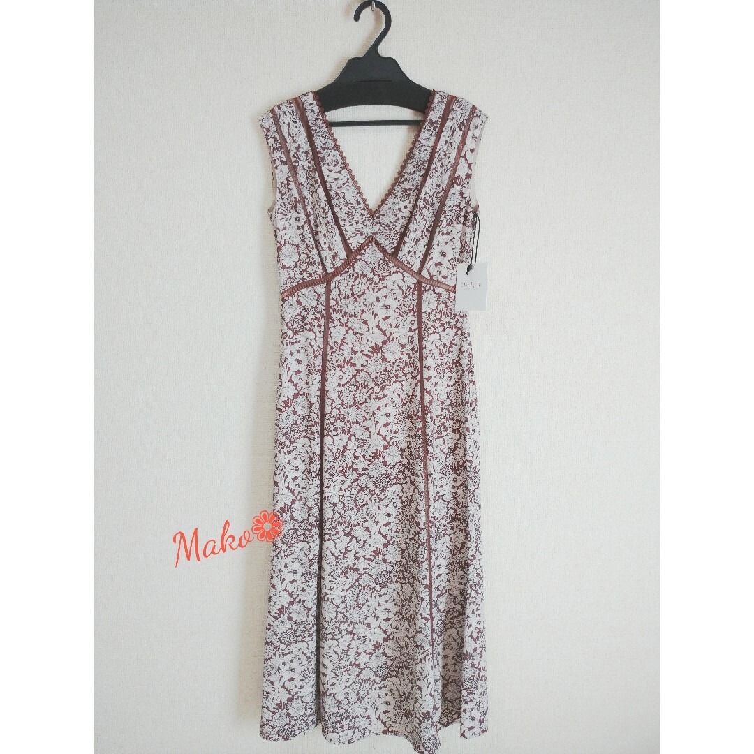 新品 Her lip to Lace Trimmed floral Dress 新品 Her lip to Lace Trimmed floral Dress
