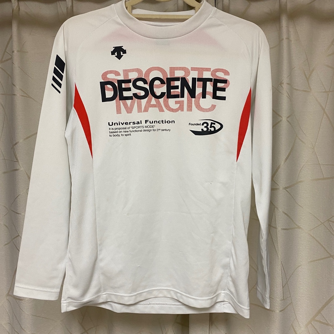 DESCENTE(デサント)のDESCENTE スポーツウェア スポーツ/アウトドアのランニング(ウェア)の商品写真