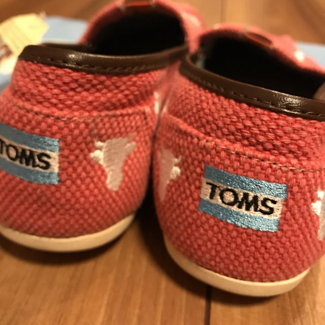 TOMS(トムズ)のtity様専用です レディースの靴/シューズ(スニーカー)の商品写真