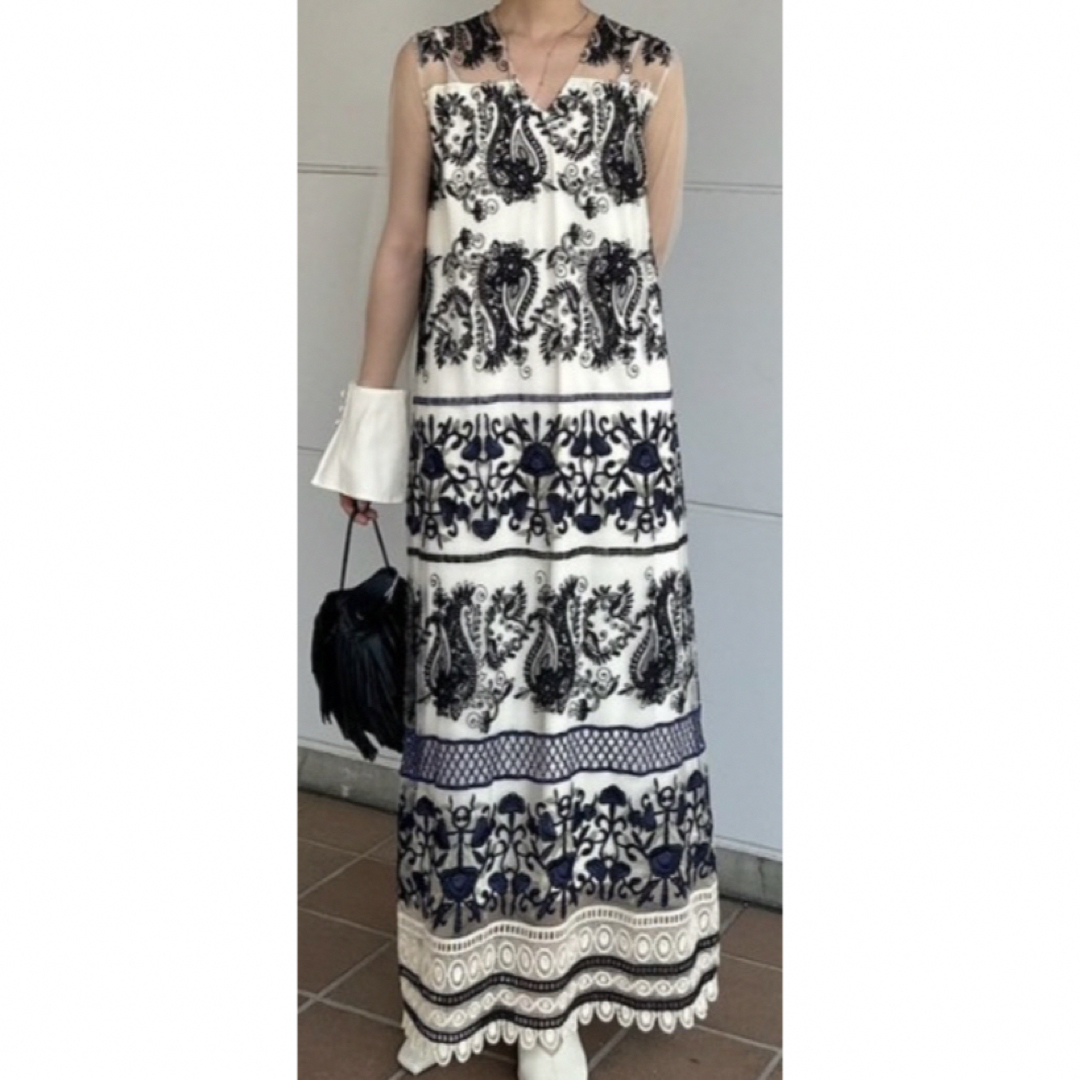 Ameri VINTAGE - PAISLEY EMBROIDERY DRESSの通販 by つくし Ameri VINTAGE - PAISLEY EMBROIDERY DRESSの通販 by つくし