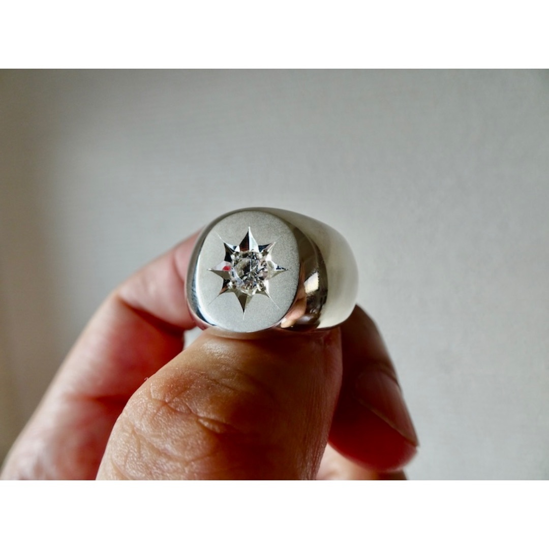 仁尾彫金『一つ星ジルコニア、楕円の印台リング2』ハンドメイド343b 仁尾彫金『一つ星ジルコニア、楕円の印台リング2』ハンドメイド343b