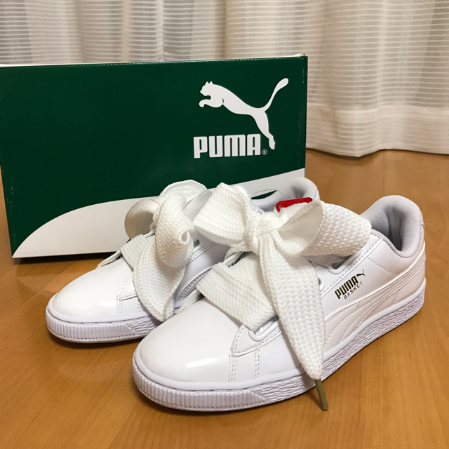 三連休限定値下げ♪残り1足PUMA バスケットハート 24.5cmのサムネイル