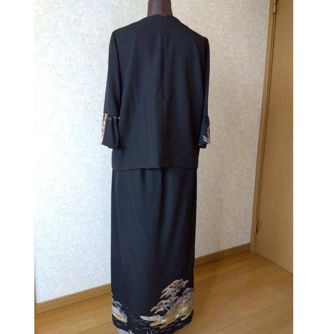 ✥着物リメイク✥黒留袖✥ブラウスとスカート✥フォーマル✥ ✥着物リメイク✥黒留袖✥ブラウスとスカート✥フォーマル✥