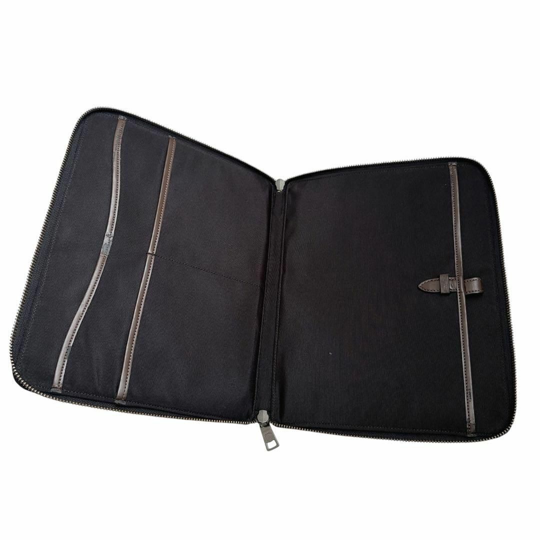 COACH】タブレットケース iPadケース PC レザーテック シグネチャー COACH】タブレットケース iPadケース PC レザーテック シグネチャー