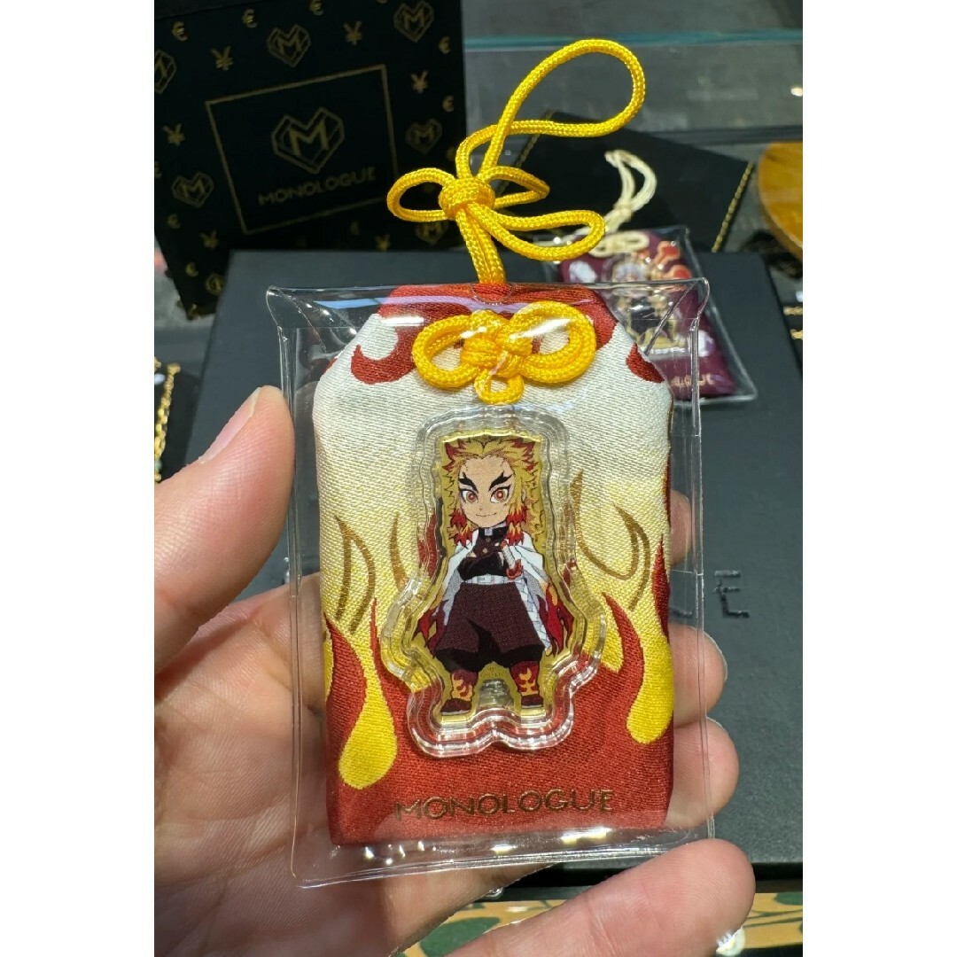 鬼滅の刃 中国限定 お守り 缶バッジ セット 煉獄杏寿郎 鬼滅の刃 中国限定 お守り 缶バッジ セット 煉獄杏寿郎
