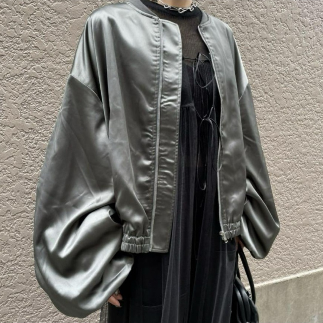 AIC.サテンシャーリングスリーブブルゾン グレーの通販 by AIC.サテンシャーリングスリーブブルゾン グレーの通販 by