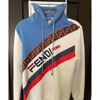 FENDI(パーカー)のフリマアイテム一覧 FENDI(パーカー)のフリマアイテム一覧