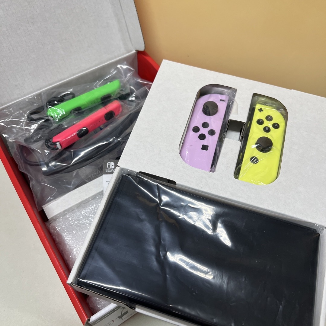 Nintendo Switch 有機ELモデル おまけ付き 家庭用ゲーム機本体 Nintendo Switch 有機ELモデル おまけ付き 家庭用ゲーム機本体