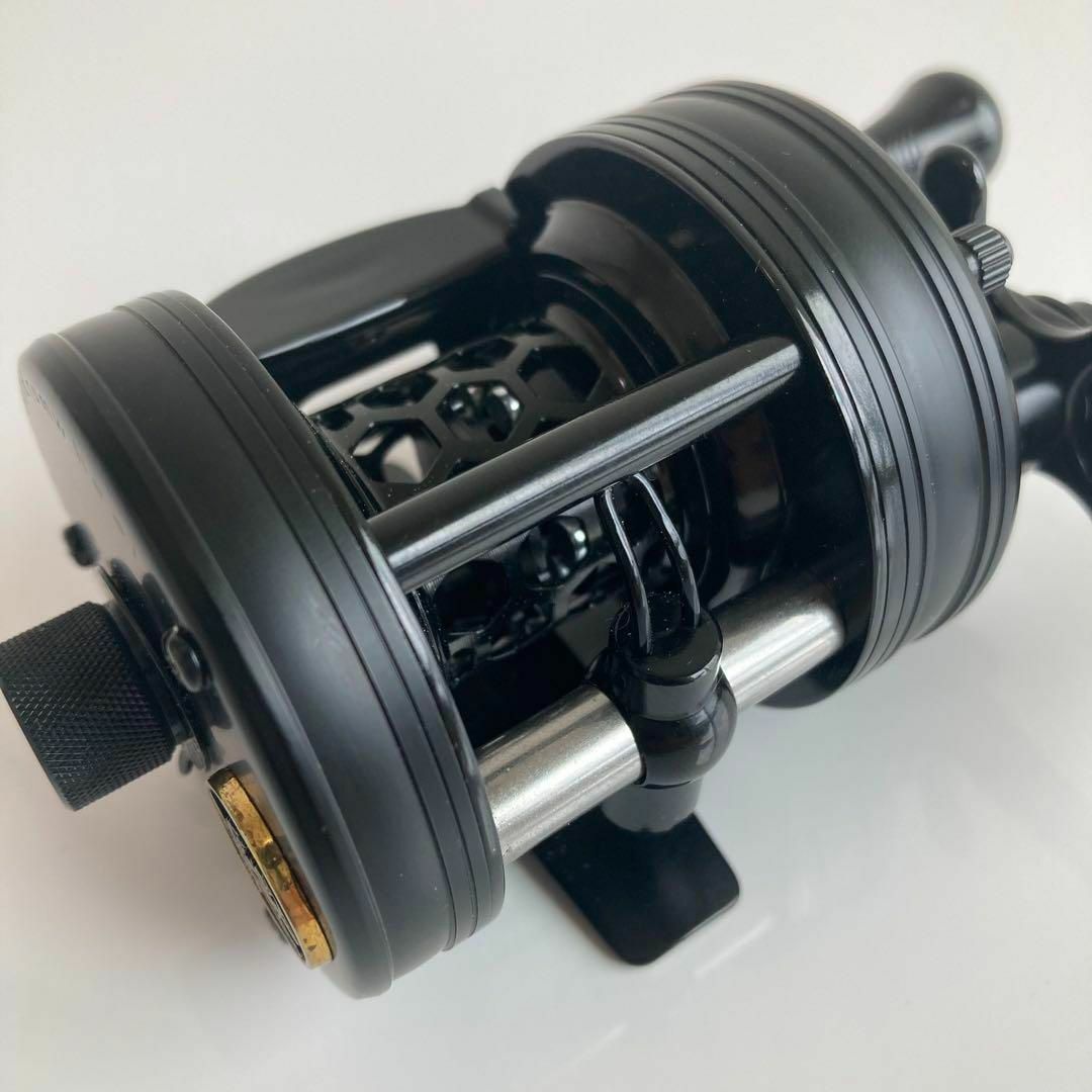 丸型リール 生易しい ブラック 【新品】渓流ベイトリール 丸型リール 生易しい ブラック 【新品】渓流ベイトリール