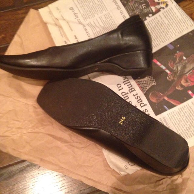 黒 パンプス 24.5 レディースの靴/シューズ(ハイヒール/パンプス)の商品写真